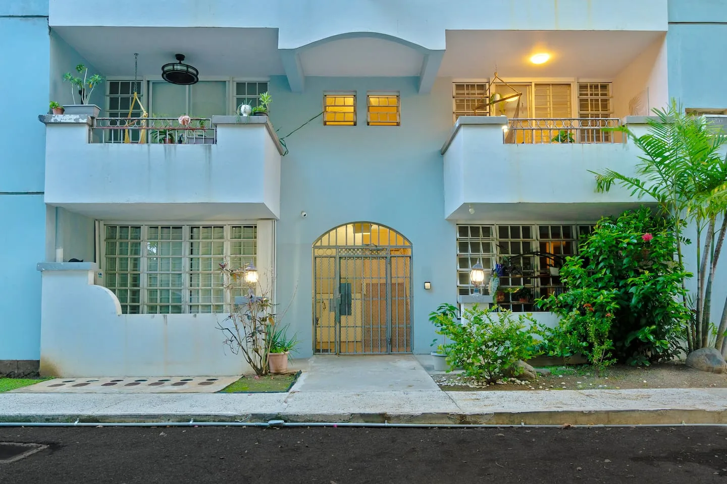 Blue building with a balcony — San Juan 2BR | Sleeps 7 + Balcony & Laundry, Santurce