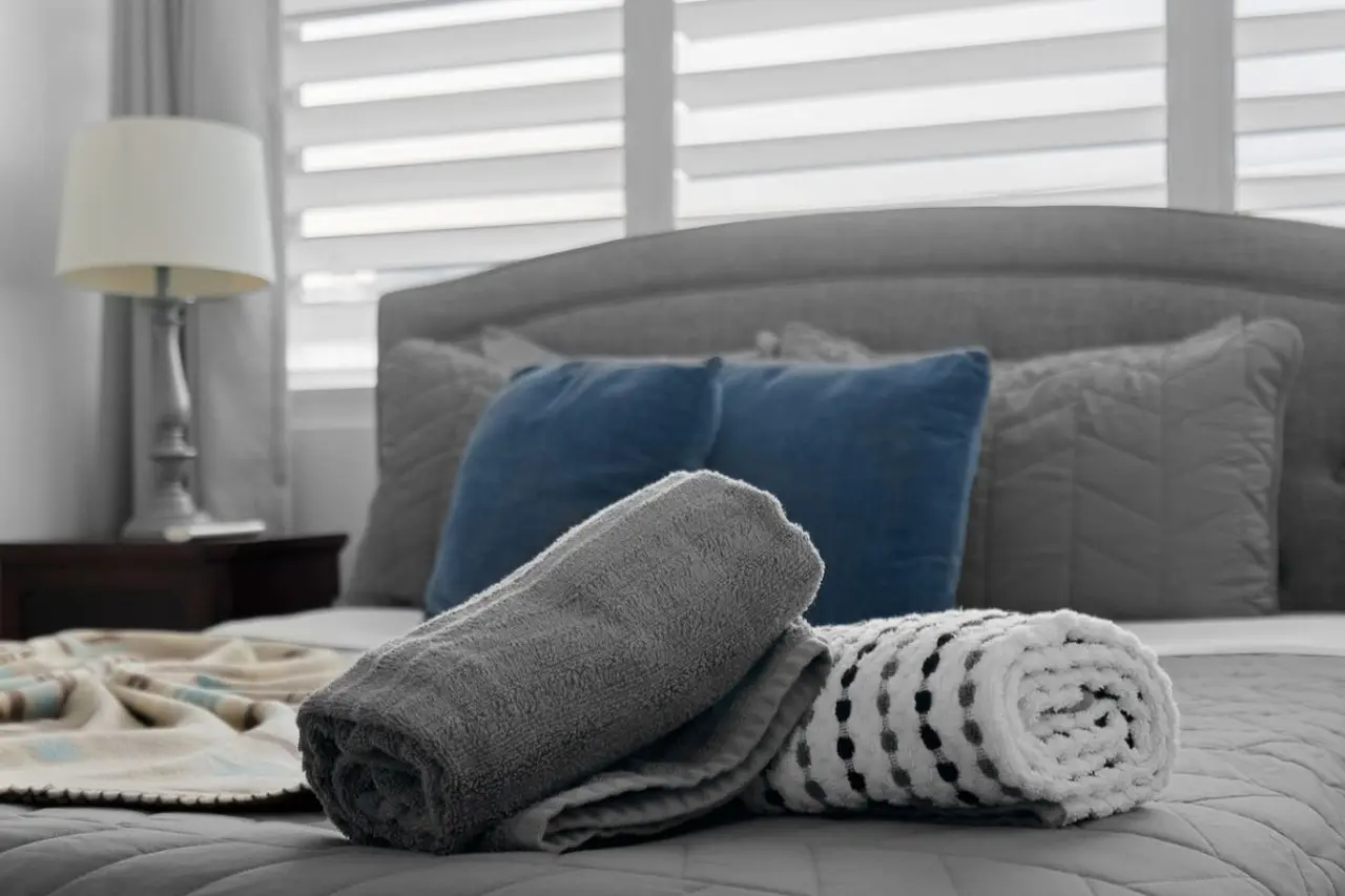 Bedroom with a bed and a chair — Maré 2BR | Near Ocean Park Beach + Laundry, Santurce